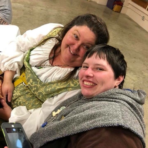 Meet your Posher, Tanda - Picture 1 of 7